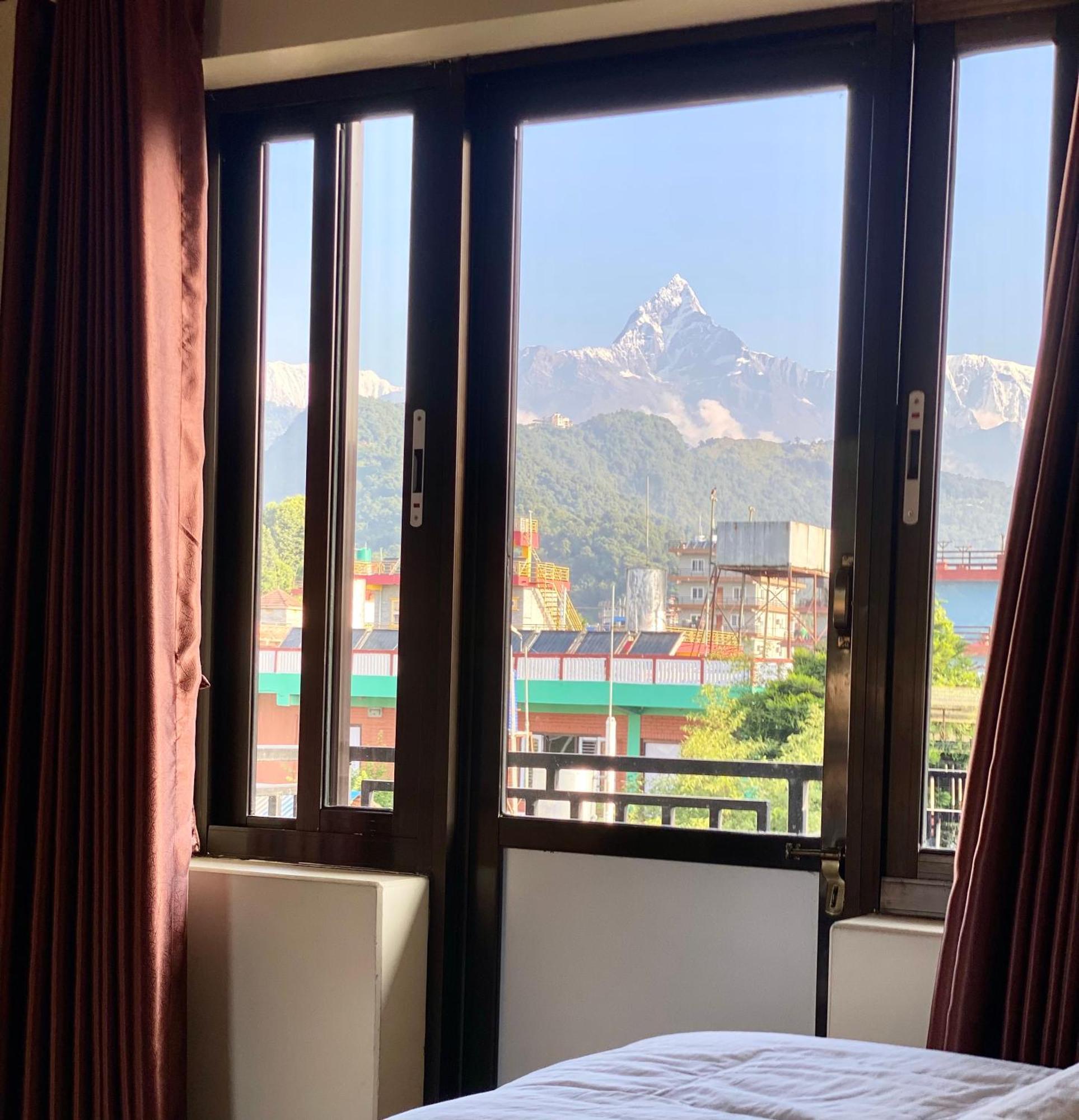 Hotel K2 Pokhara Exterior foto