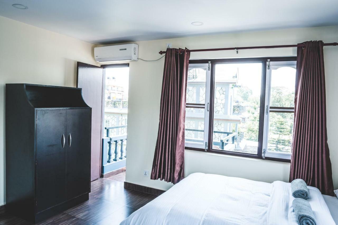 Hotel K2 Pokhara Exterior foto